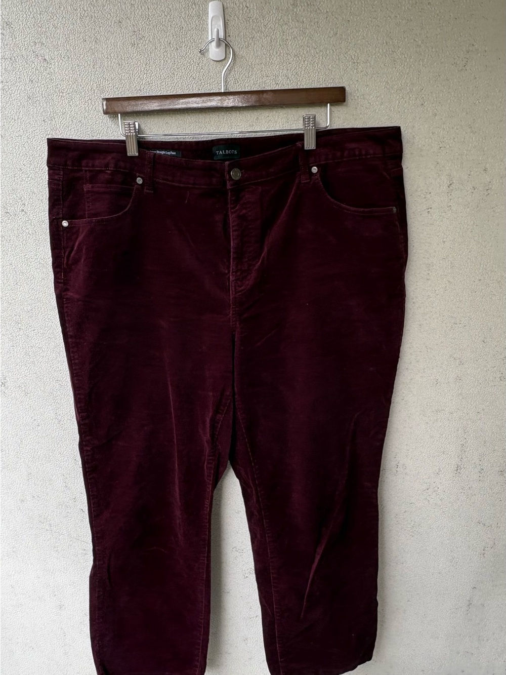 Talbots 18W Burgundy Corduroy Straight Leg Pants 98% Cotton Plus Size